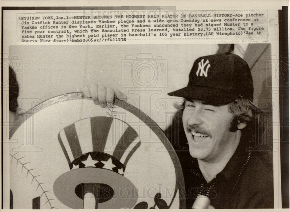 1975 Press Photo Jim Catfish Hunter Yankee Pitcher - Historic Images