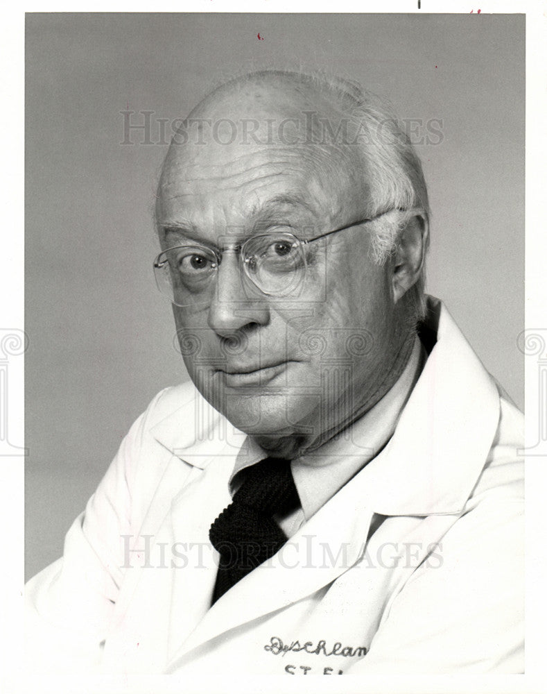 1983 Press Photo Norman Lloyd Alfred Hitchock TV Series - Historic Images