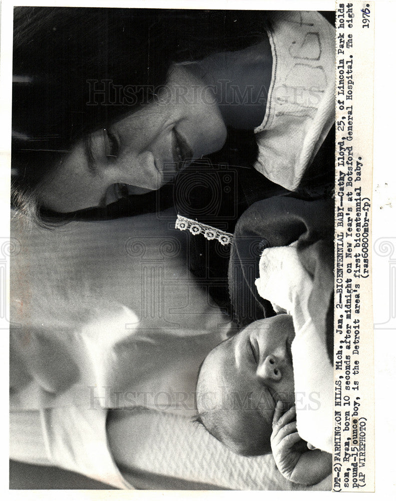 1976 Press Photo Cathy Lloyd Ryan bicentennial baby - Historic Images