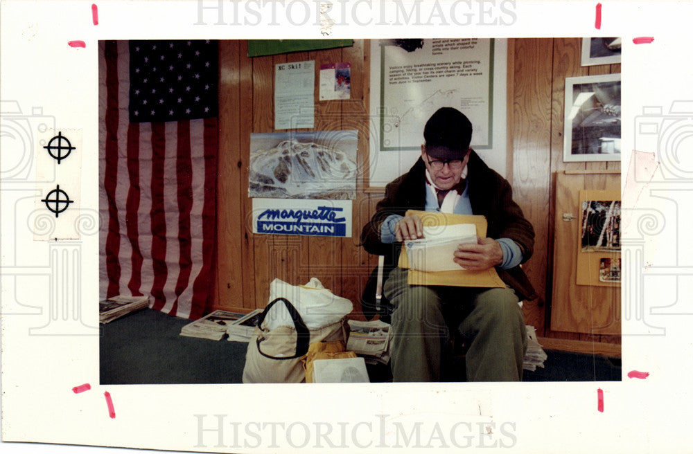 1991 Press Photo Fred Litzner genealogy - Historic Images