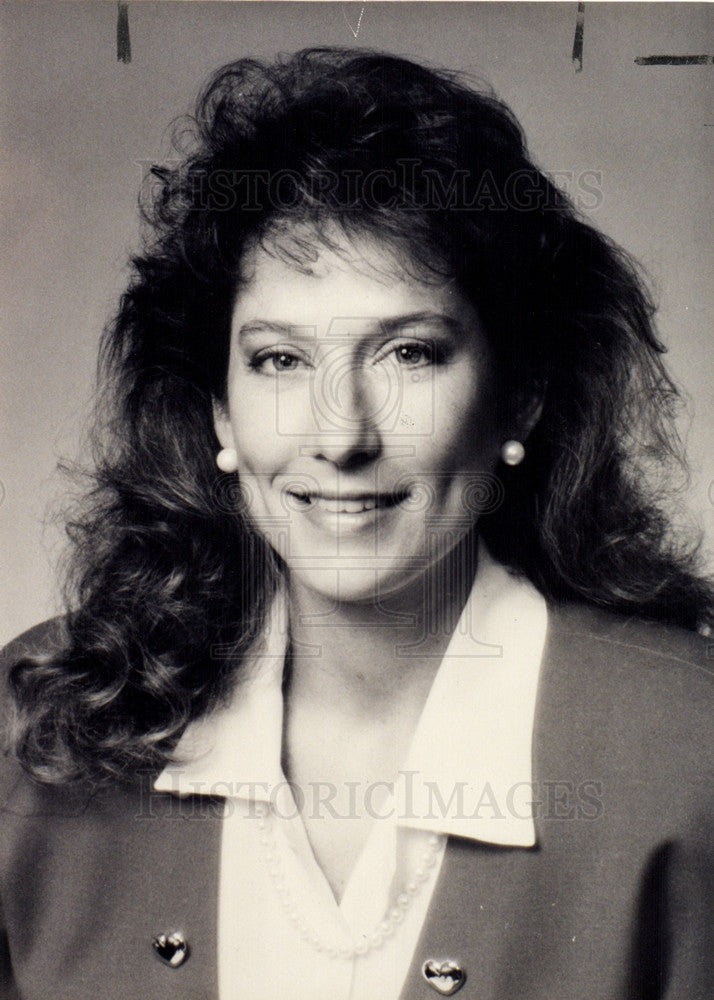 1991 Press Photo Denise Ilitch Lites - Historic Images