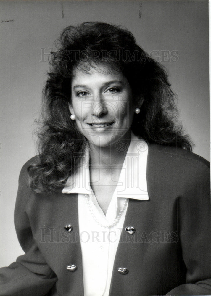 1991 Press Photo Denise Ilitch Lites Detroit College - Historic Images