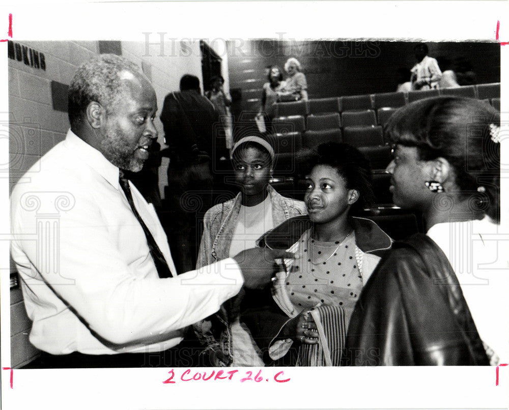 1990 Press Photo Willie Detroit 36 Dist Court High Sch - Historic Images