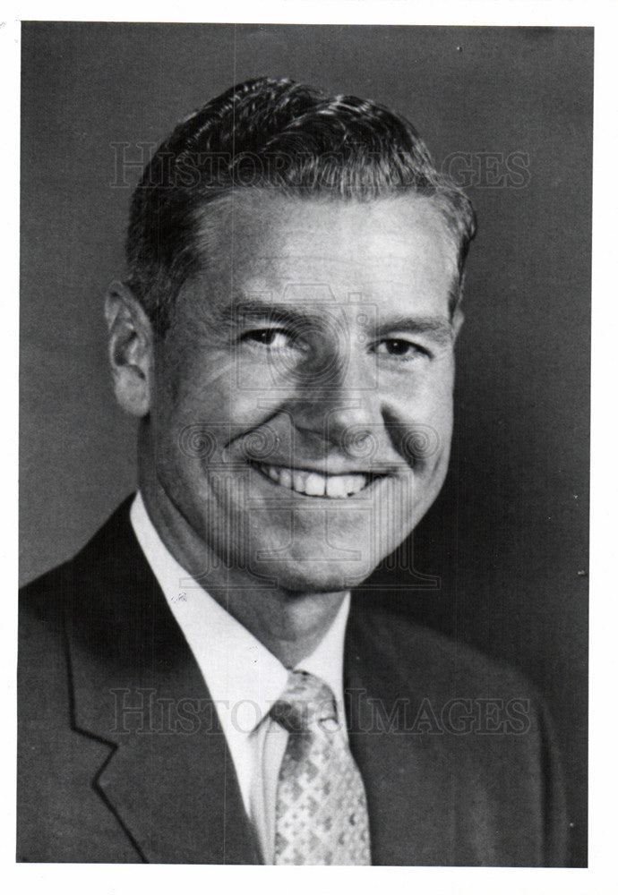 1971 Press Photo Bernard Lomas Albion College President - Historic Images