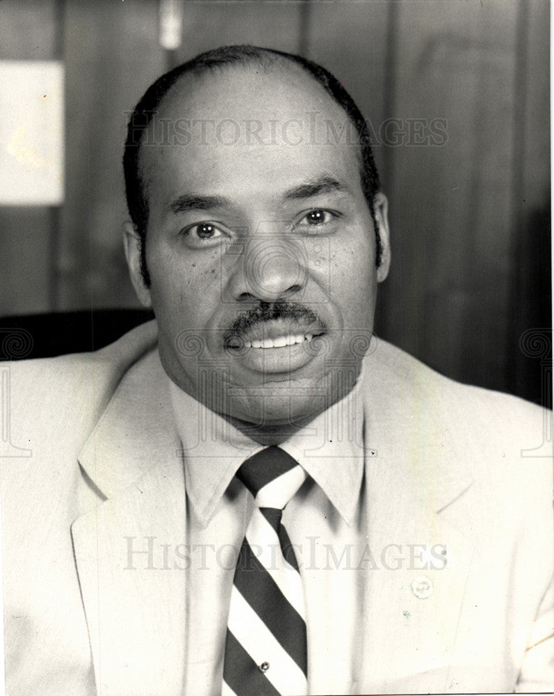 1988, Ernie Lofton Director UAW Region 1A - Historic Images