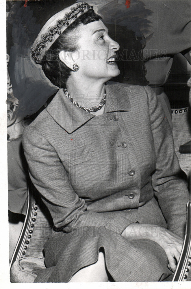 1955 Press Photo Mrs.nini - Historic Images