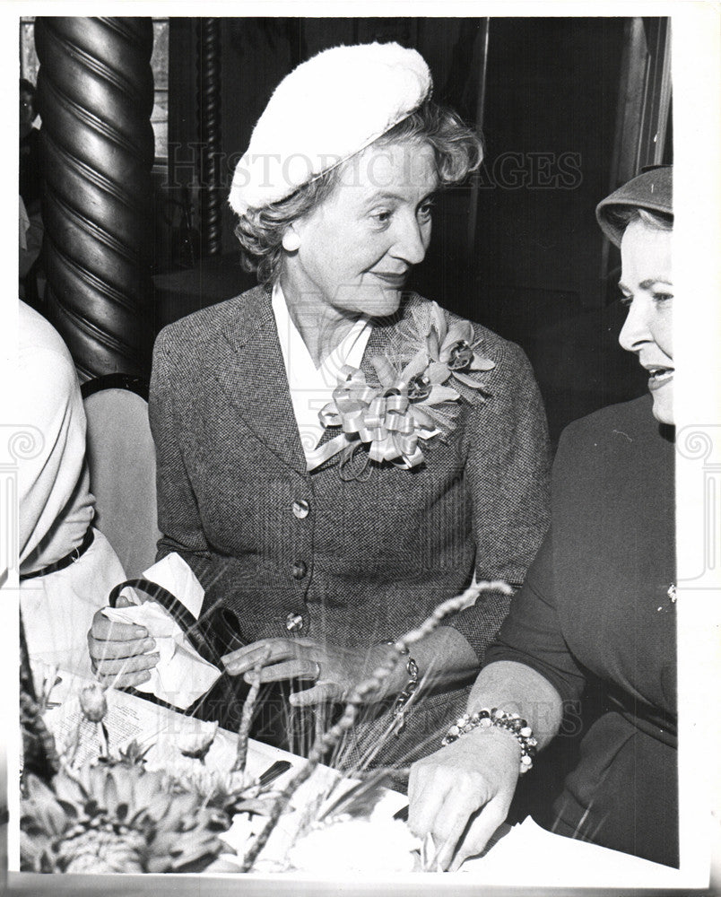 1950 Press Photo Henry Lodge wife Republican senator - Historic Images