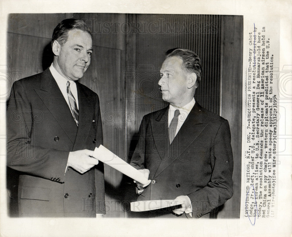 1954 Press Photo Henry Cabot Lodge Dag Hammarskjold UN - Historic Images