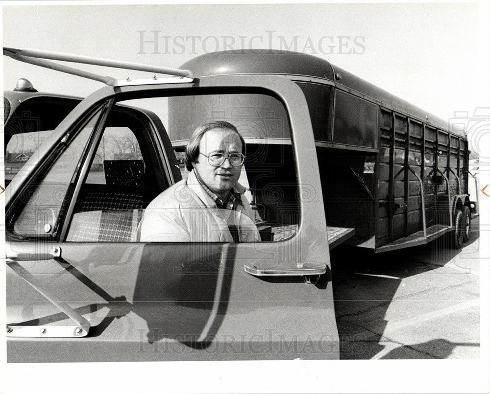 1980 Press Photo Larry Lockhart Amish Horse  Plug - Historic Images