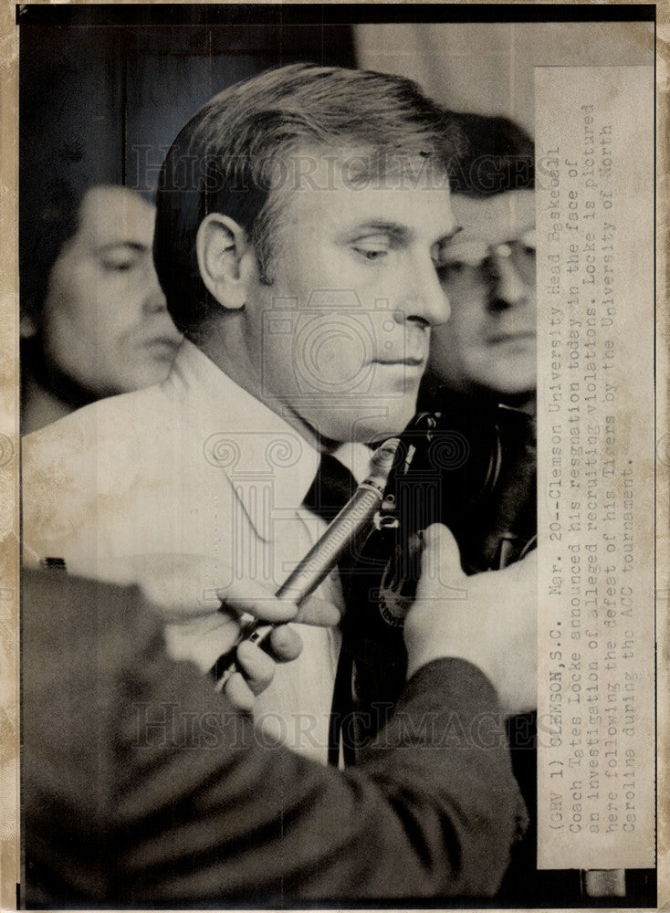 1981 Press Photo Clemson Coach Tates Locke Recruit ACC - Historic Images