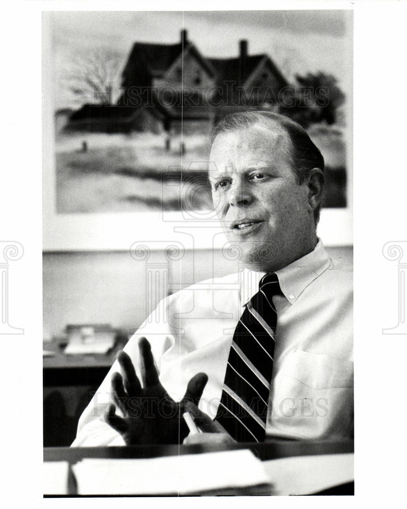 1990 Press Photo John Lobbia Edison Chairman - Historic Images