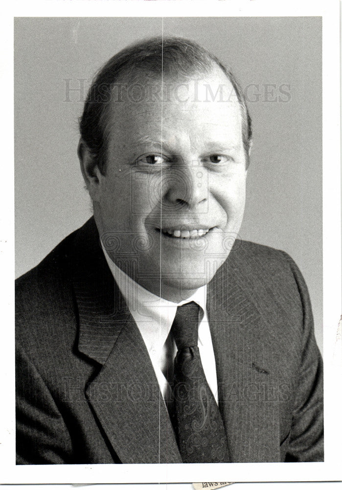 1990 Press Photo Detroit Edison John Lobbia Chamber - Historic Images