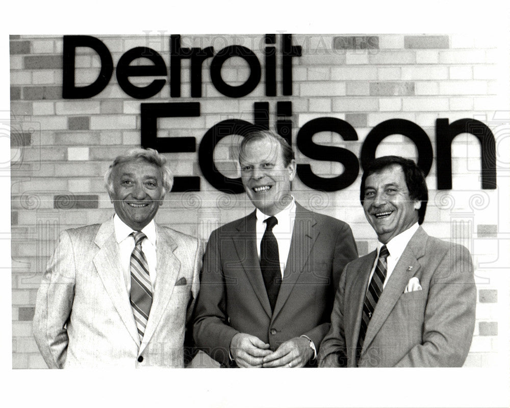 1989 Press Photo John Lobbia Detroit Edison utility DTE - Historic Images