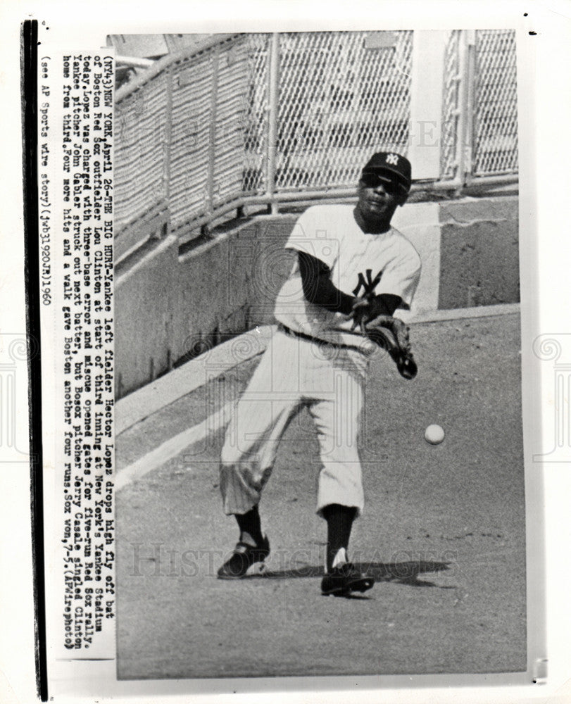 1960 Press Photo Hector Lopez  Left fielder 3rd baseman - Historic Images