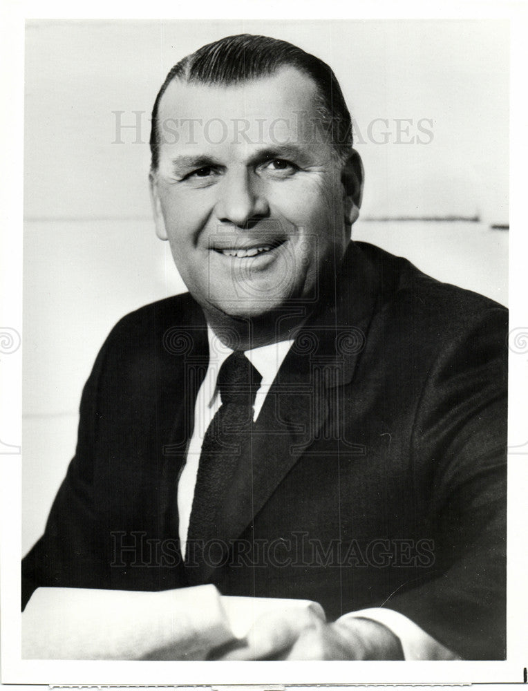 1967 Press Photo ELMER W.LOWER President of ABC News - Historic Images