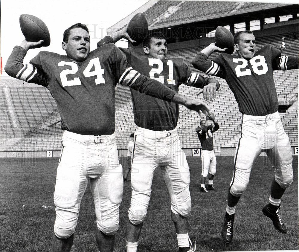 1959 Press Photo University Detroit Football Bielat - Historic Images