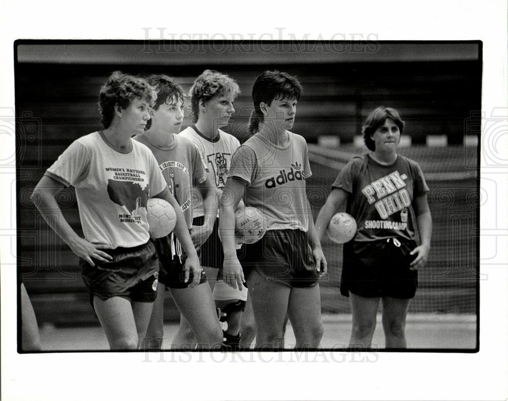 1985 Press Photo Liz Lonsway coach - Historic Images