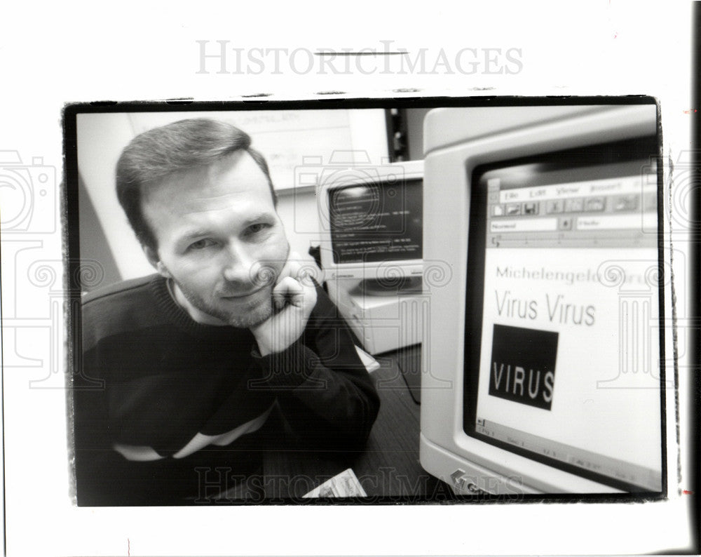 1992 Press Photo Rob Loveless Michelangelo Virus U-M - Historic Images