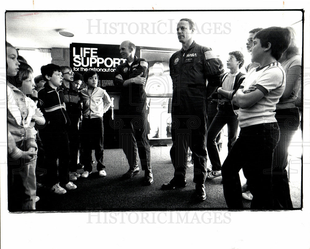 1982 Press Photo Charles G. Fullerton Jack Lousma NASA - Historic Images