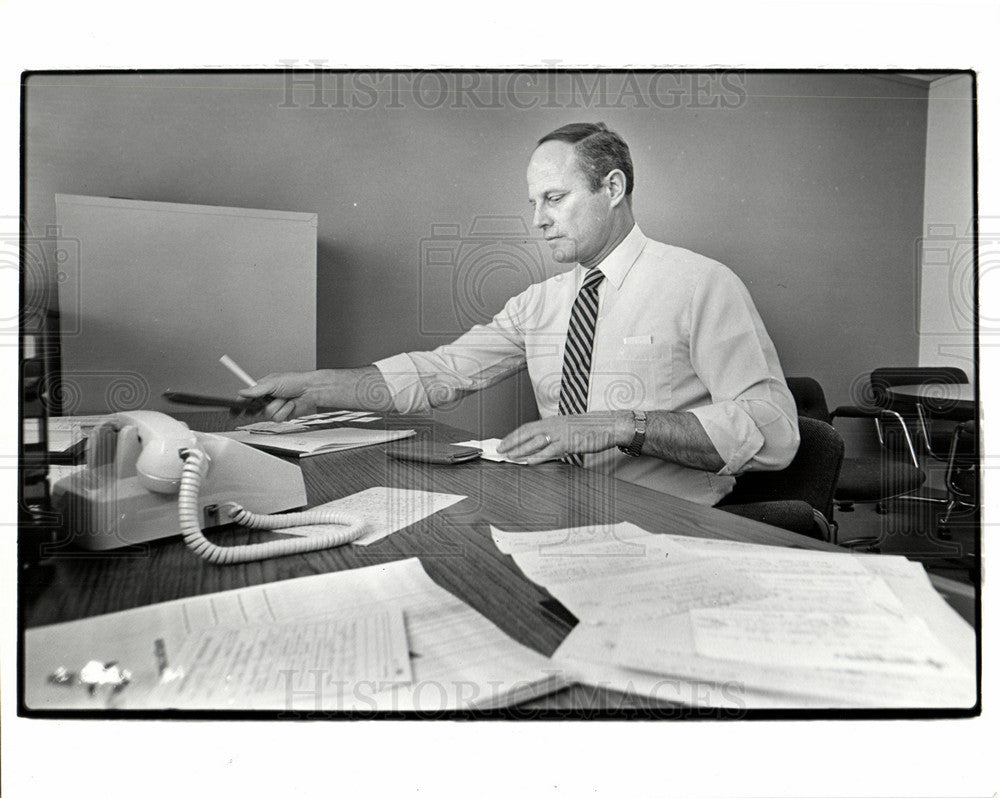 Press Photo Jack Lousma  Politician and Astronaut - Historic Images