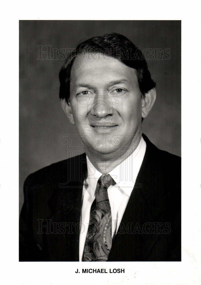 1994 Press Photo Michael Losh General Motors CFO - Historic Images