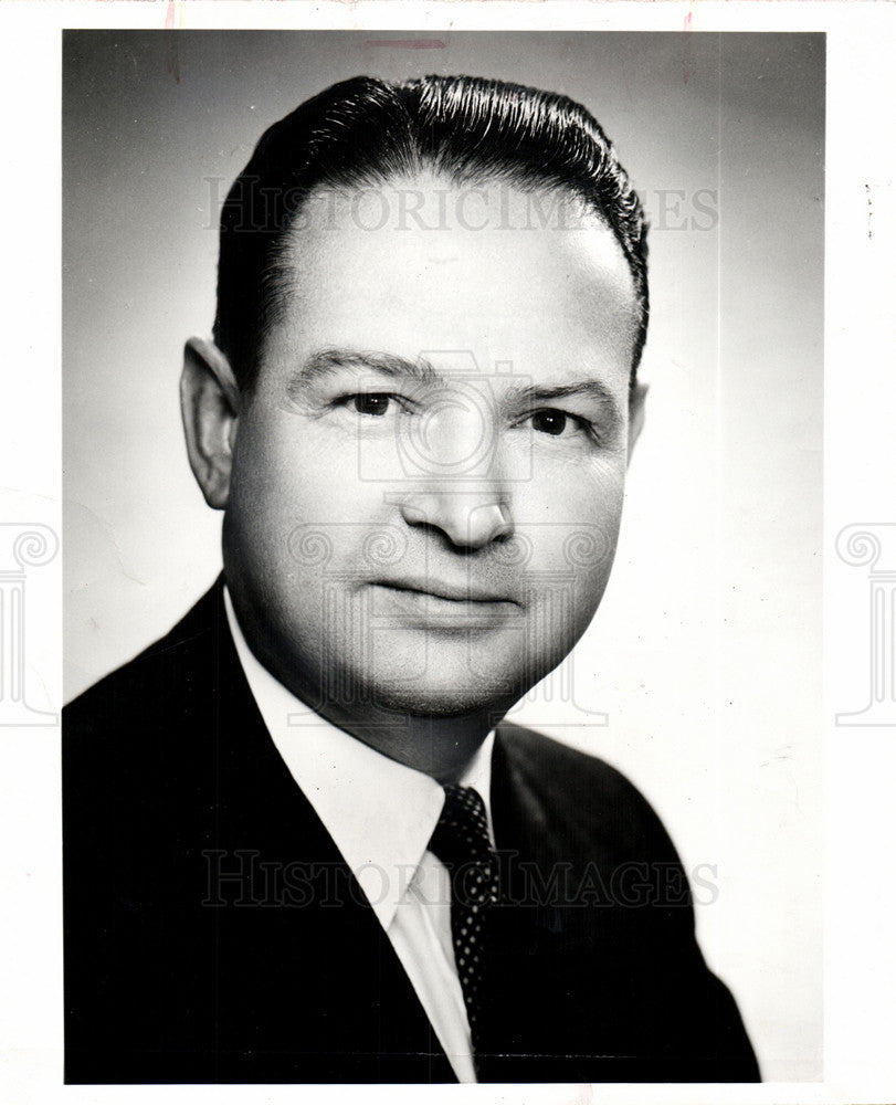 1960 Press Photo Paul Loremy Ford Motors executive - Historic Images