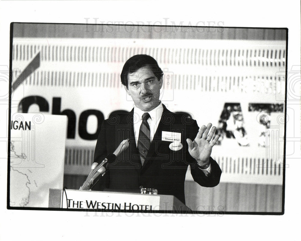 1984 Press Photo Doug Luikart sales manager AT&amp;T - Historic Images