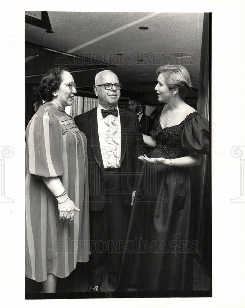 Press Photo Eleanor Laedtke george - Historic Images