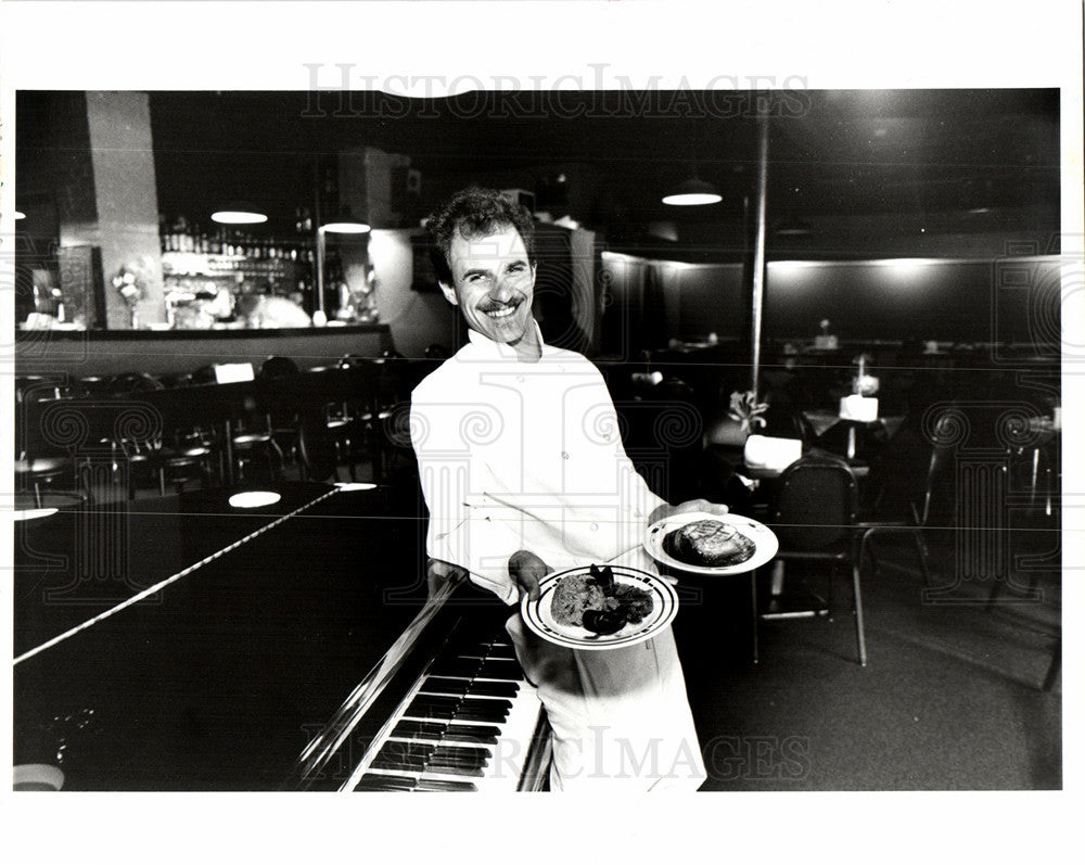 1993 Press Photo Chef Frank Lucarelli Ann Arbor - Historic Images