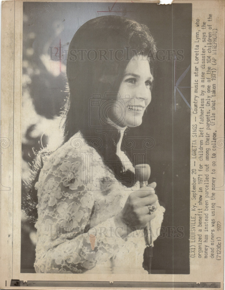 1972 Press Photo Loretta Lynn country music singer - Historic Images