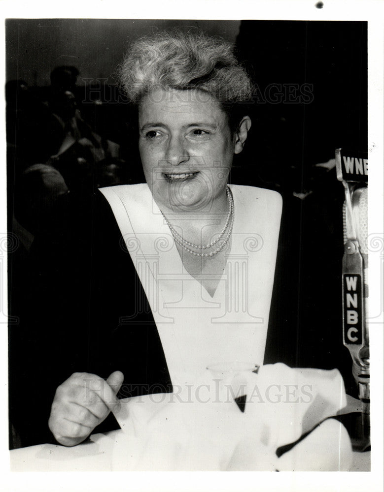 1975 Press Photo mary margaret mcbride - Historic Images