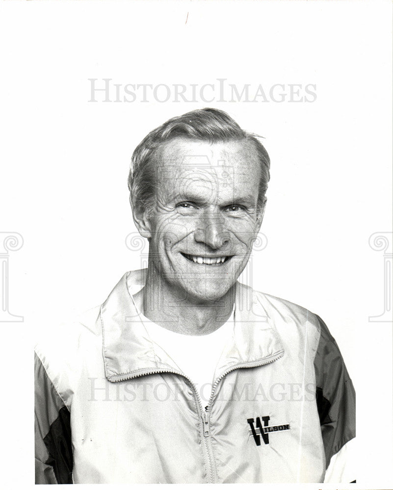 1992 Press Photo John Mcauliffe American Football coach - Historic Images