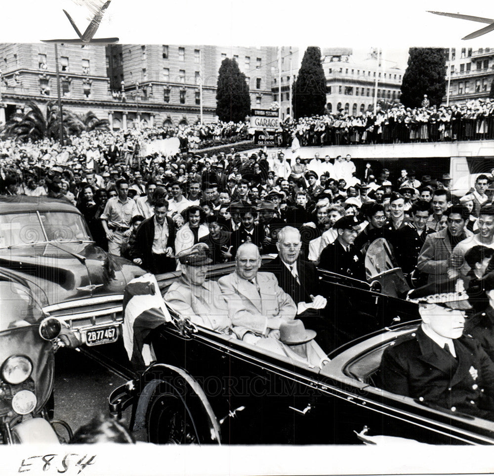 1951 Press Photo General MacArthur Governor Earl Warren - Historic Images