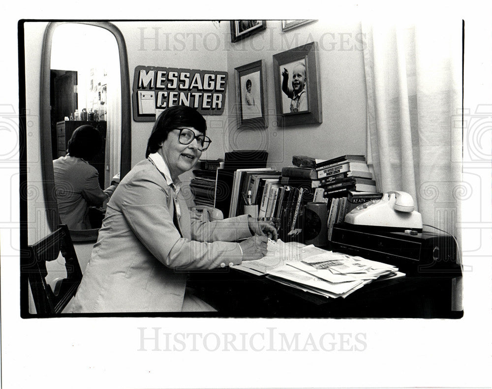 1981 Press Photo Beverly McAninch Mayor Plymouth - Historic Images