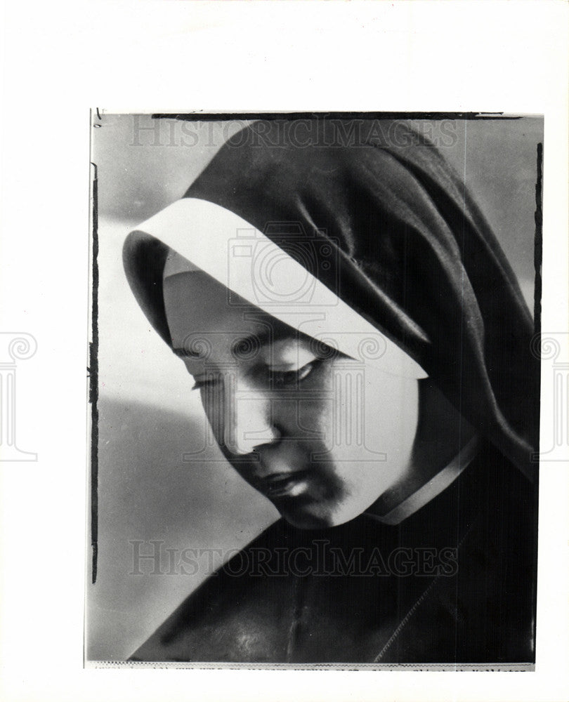 1971 Press Photo Sister Elizabeth Mcalister anti-war - Historic Images