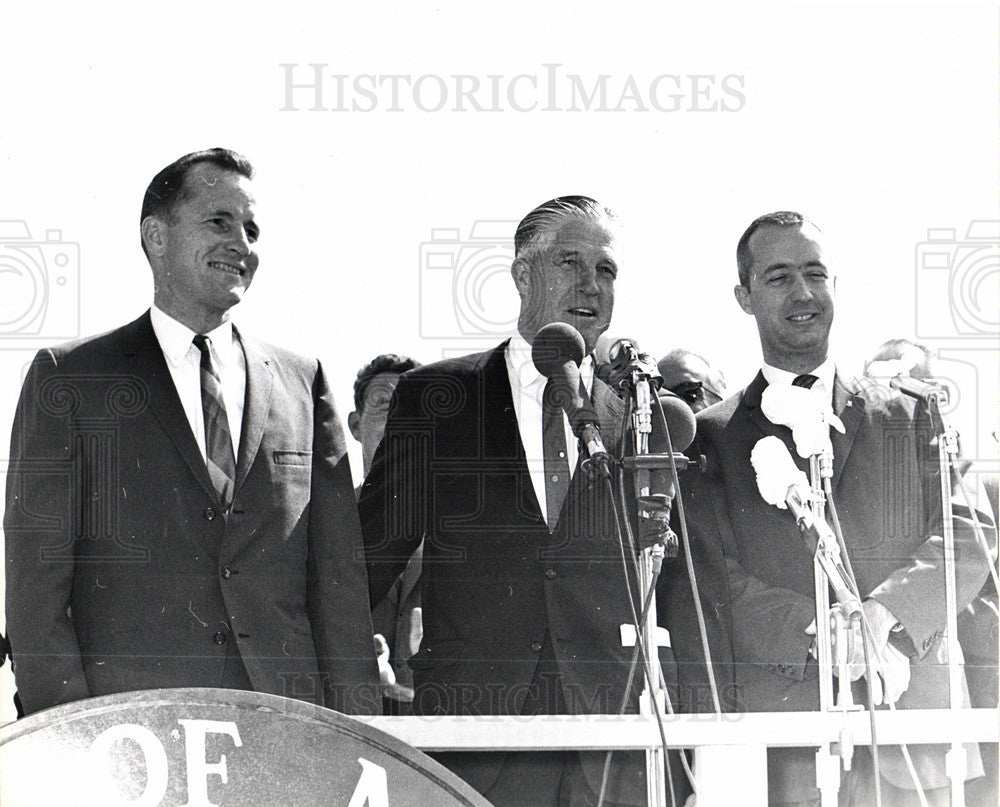 1965 Press Photo Scott Romney Politician - Historic Images