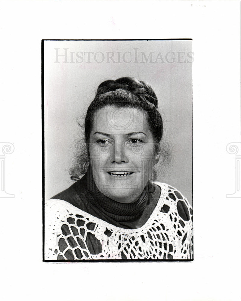 1977 Press Photo Colleen McCullough Australian author - Historic Images