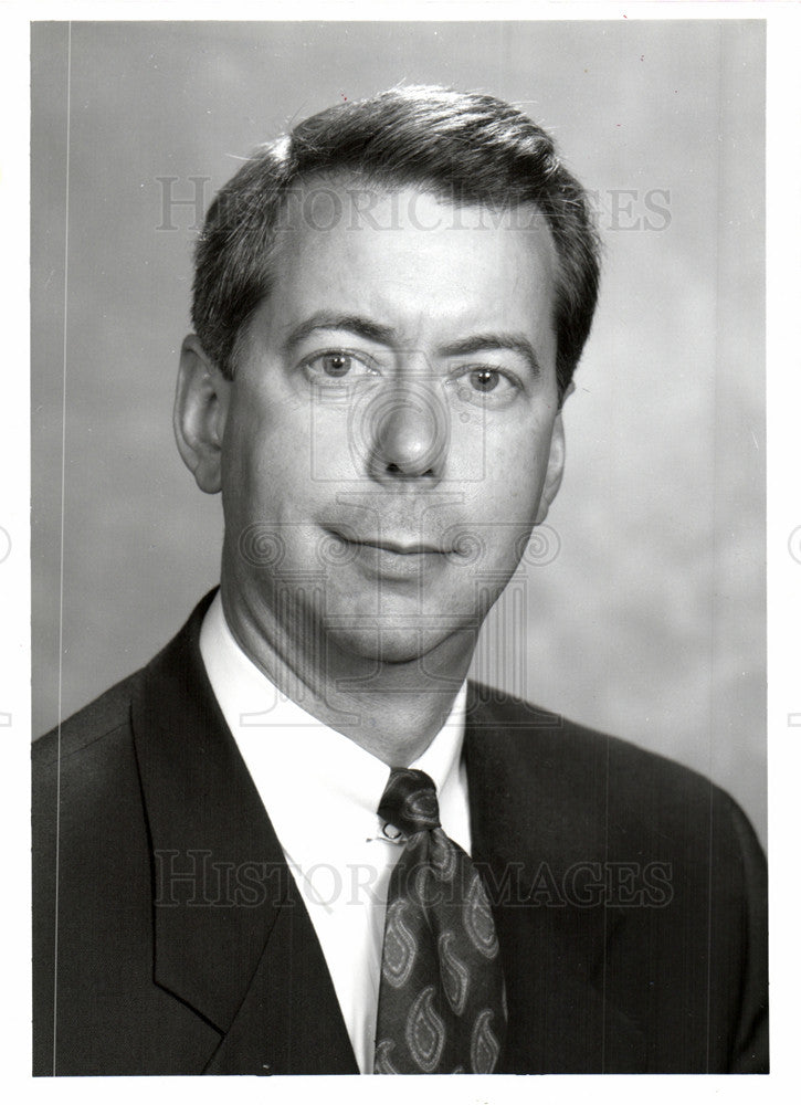 1993 Press Photo Richard McCullen VP NBD Bank Cashier - Historic Images