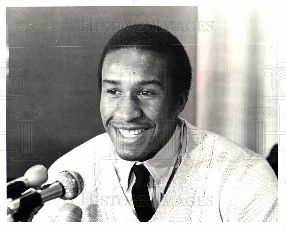 1982 Press Photo Milton McCrory Detroit boxer welter - Historic Images