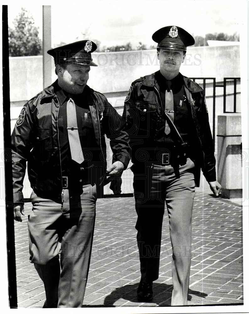 1990 Press Photo Gary McClure Ken Weiner - Historic Images