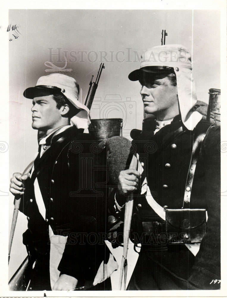 1969 Press Photo Doug McClure and Guy Stockwell - Historic Images