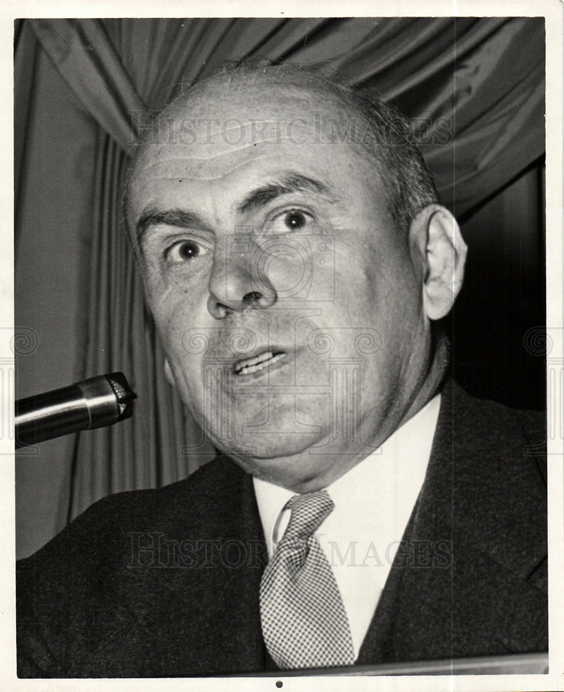 1952 Press Photo John McCloy lawyer banker secretary - Historic Images