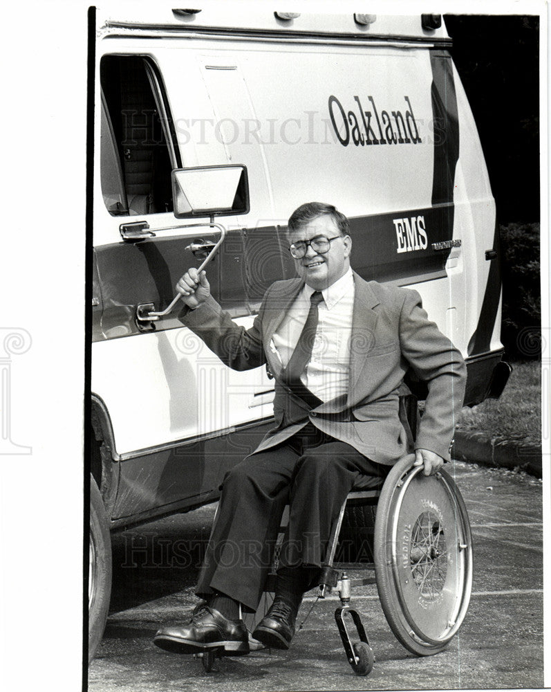 1986 Press Photo Roger McCarville Handicap Enterpreneur - Historic Images