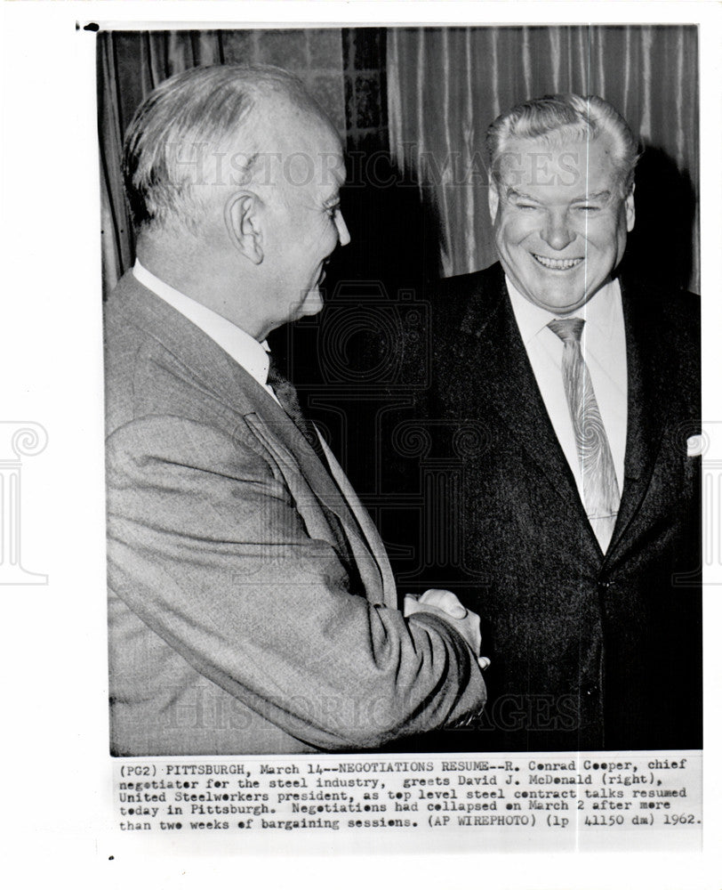 1962 Press Photo Conrad Cooper David J. McDonald - Historic Images