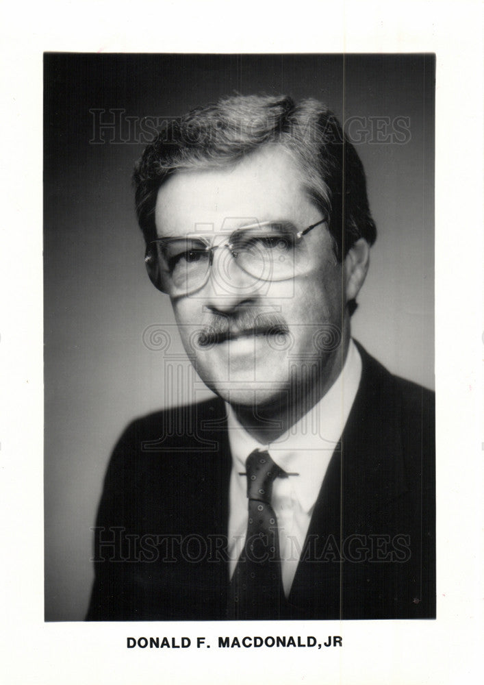 1987 Press Photo Donald McDonald GM executive - Historic Images