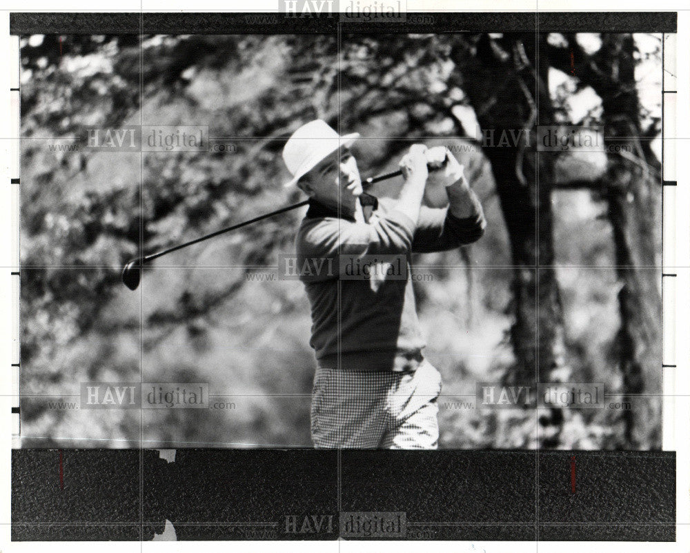 1981 Press Photo James McDonald General Motors golf - Historic Images