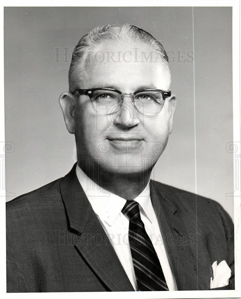 1961 Press Photo W D MacDonnell Great Lakes Steel Corp - Historic Images