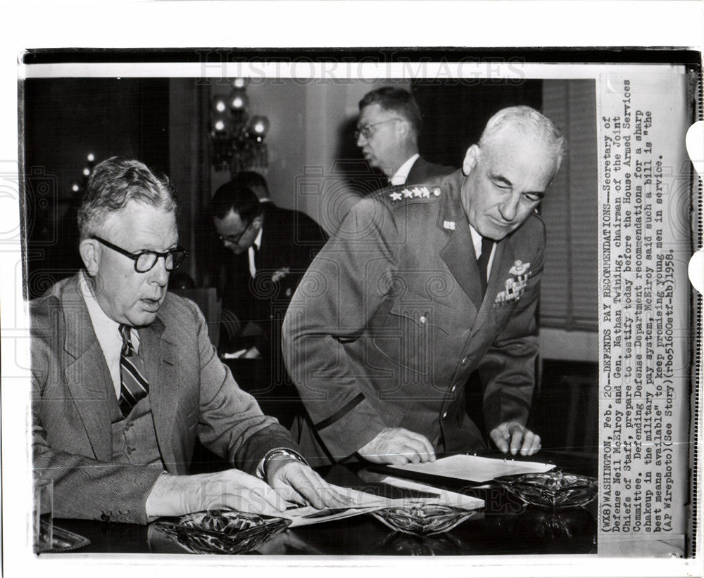 1958 Press Photo Neil H.McElroy US Secretary defense - Historic Images