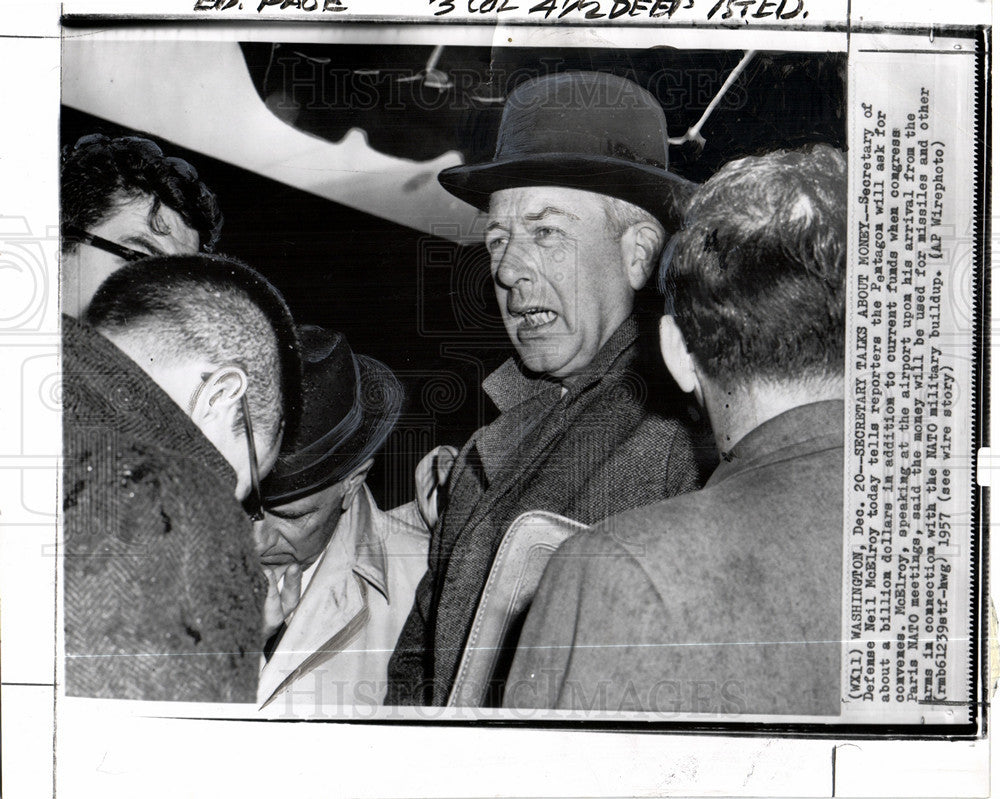 1957 Press Photo Neil H.McElroy US Secretary defense - Historic Images