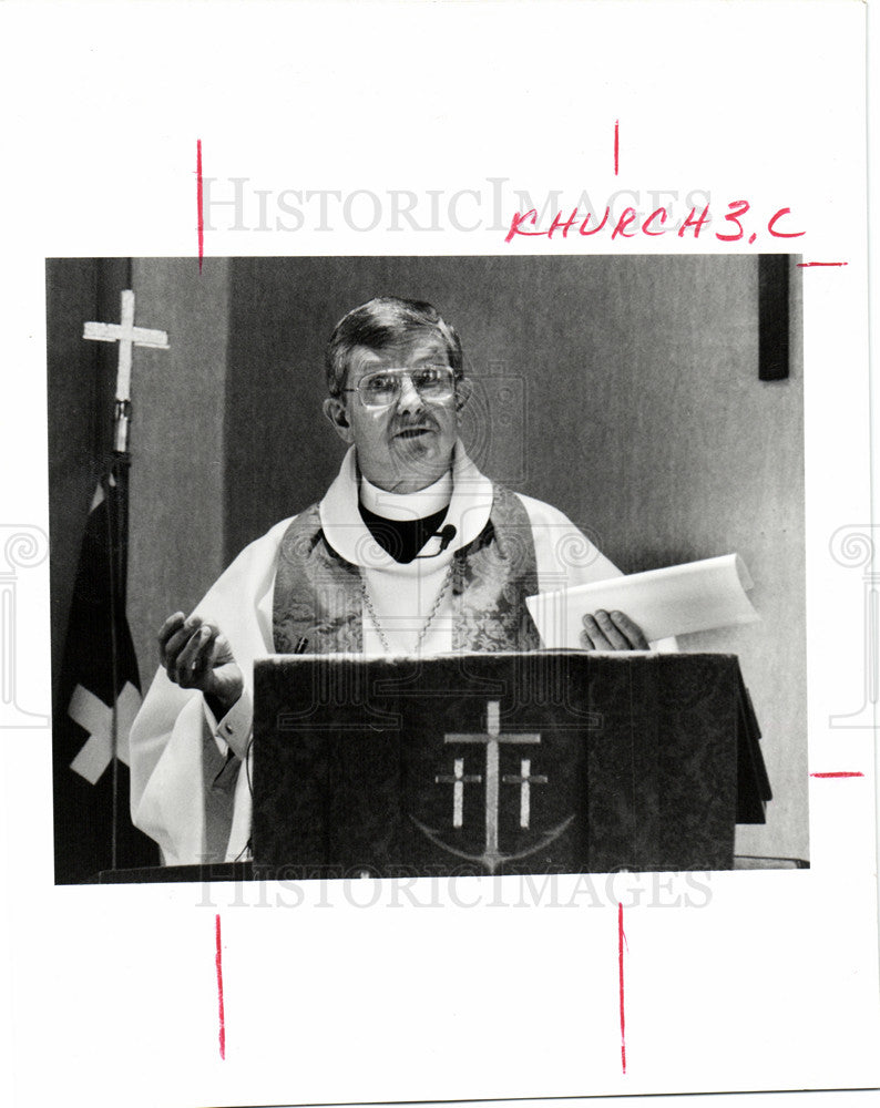 1990 Press Photo Richard Ingalls, Mariners Church - Historic Images